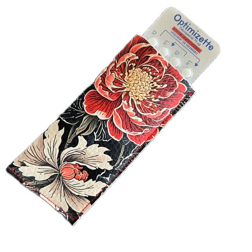 Pilulier simili cuir fleurs