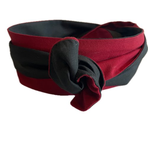 Bandeau rigide long rouge et noir