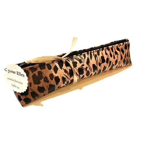 Trousse brosse à dents et dentifrice simili léopard