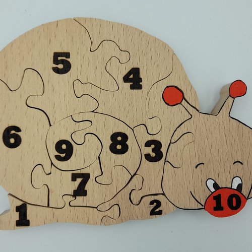 Escargot puzzle hêtre alphabet