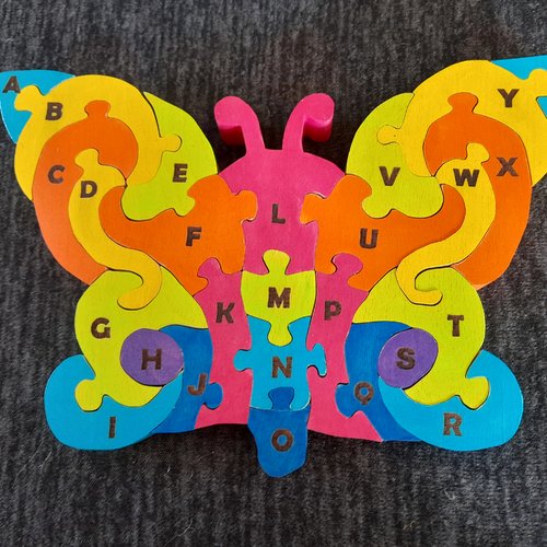 Papillon puzzle hêtre alphabet