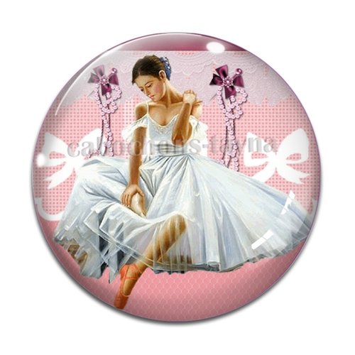 Cabochon danseuse, résine ou verre différente taille