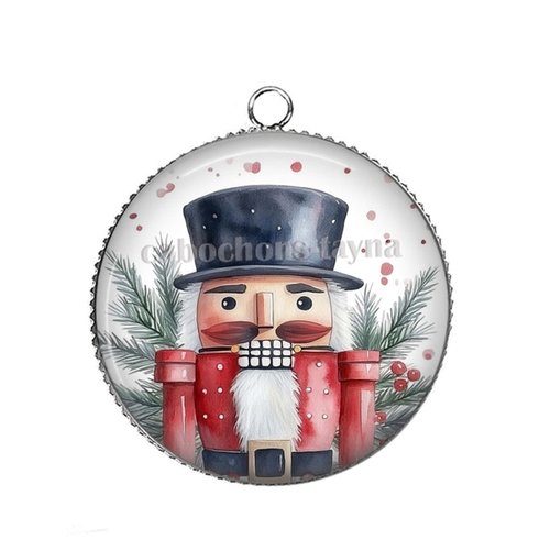 Pendentif casse noisette
