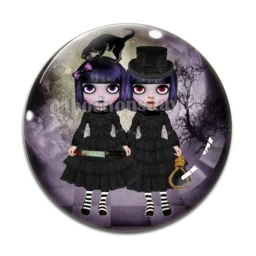 Cabochon fille gotique, résine ou verre différente taille