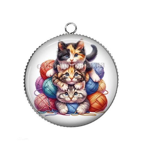 Pendentif chaton, cabochon 25 mm résine