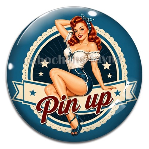Cabochon pin up– résine ou verre – différentes tailles disponibles