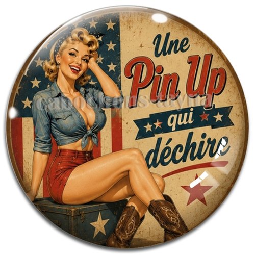 Cabochon une pin up qui déchire – résine ou verre – différentes tailles disponibles
