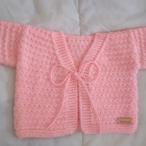 Gilet bébé 3/6 mois , laine 100% acrylique , tricoté à la main , cadeau naissance