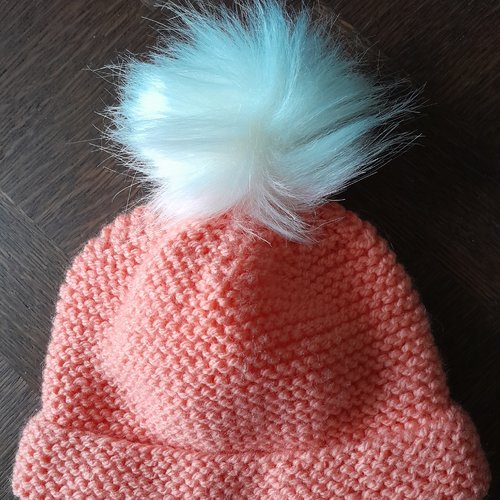 Bonnet bébé, 0/3 mois ,laine 100% acrylique , tricoté à la main