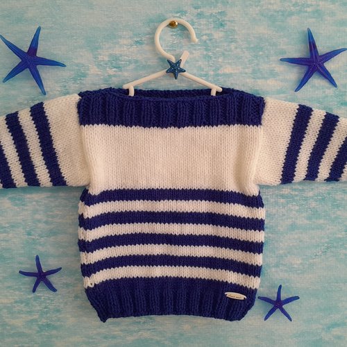 Pull marin bébé,  taille 6 mois , laine acrylique certifiée oeko-tex, tricoté à la main