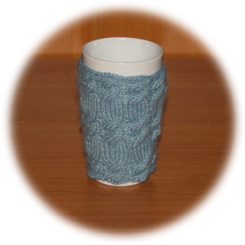 Housse de mug en mohair tricoté avec point irlandais