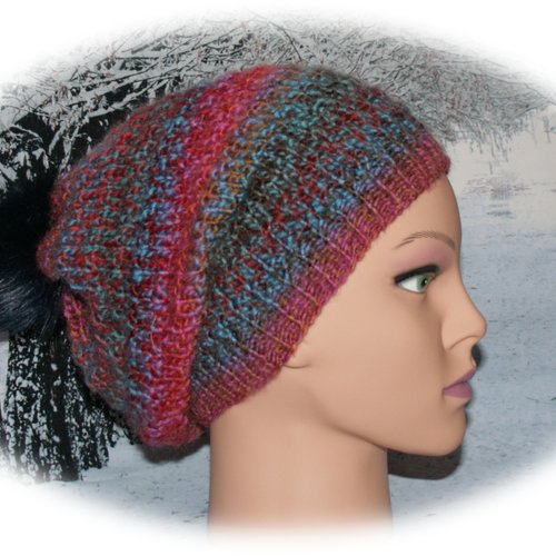 Bonnet femme à pompon fourrure en laine bayadère bleu/vert/marron/rouge