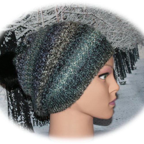 Bonnet femme à pompon fourrure en laine bayadère bleu/gris/vert