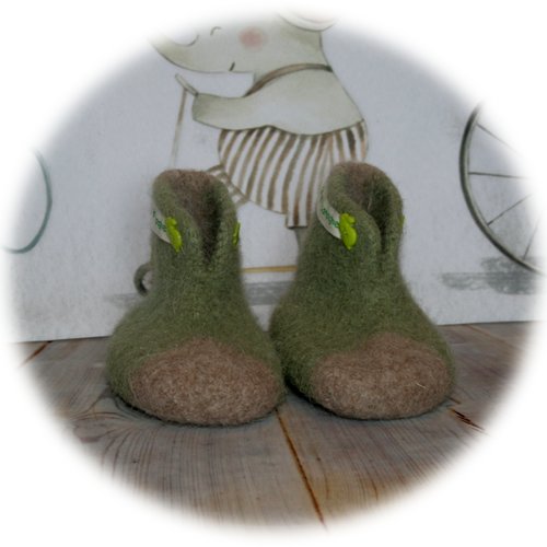 Chaussons bottines pour enfants feutrés vert amande & gris décor lapin 24 mois