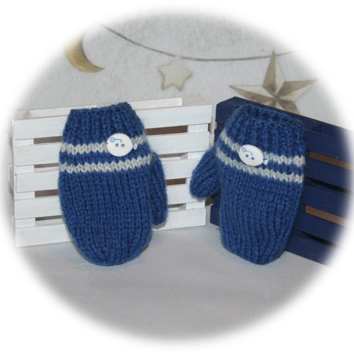 Moufles enfants 1 an en laine bleue & bandes blanches ornées bouton poisson