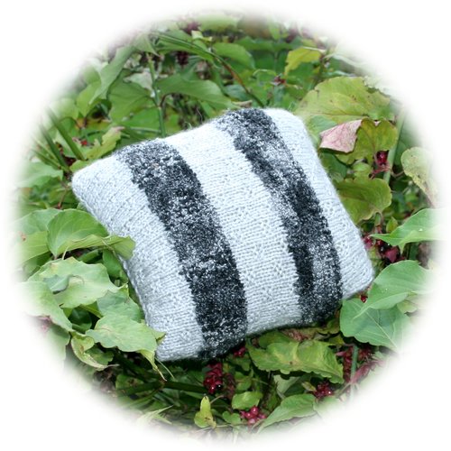 Coussin en laine duo de gris