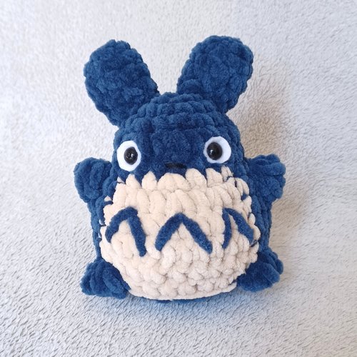 Peluche chuu-totoro au crochet