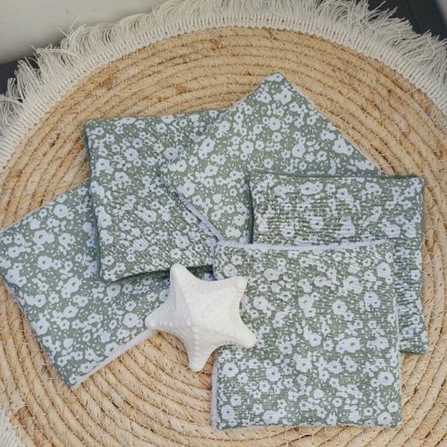 Lingettes démaquillantes - lingettes bébé - nettoyage et soin de la peau - lavables et réutilisables - coloris vert d'eau et blanc