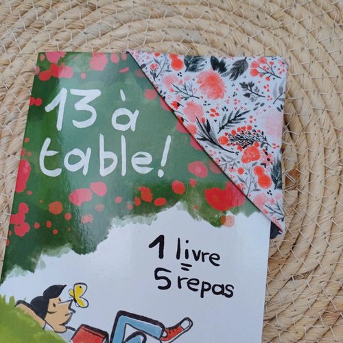Marque page livre coin – coloris gris corail – motif fleuri