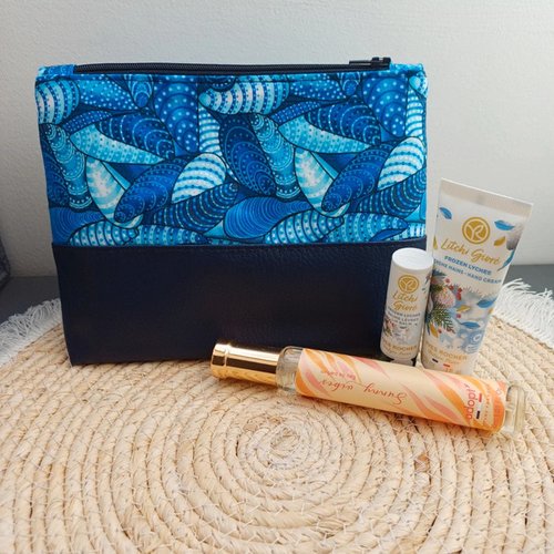 Trousse / pochette zippée - bleu motif "coquillages" - idée cadeau pour anniversaire, noël, fête - pour les vacances, les voyages