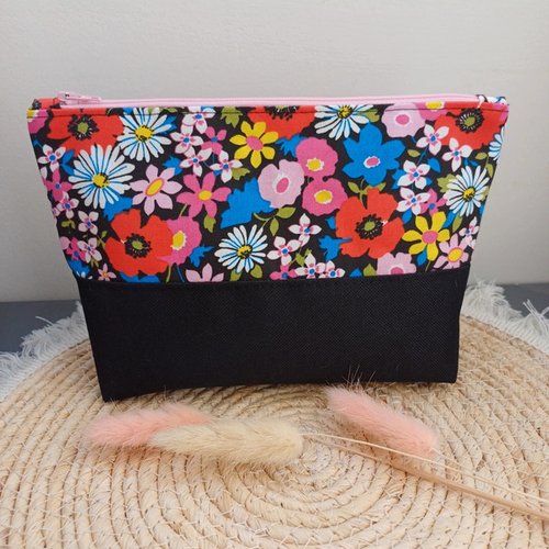 Trousse zippée – noire fleurs - idée cadeau pour anniversaire, noël, fête, maitresse - pour les vacances, les voyages
