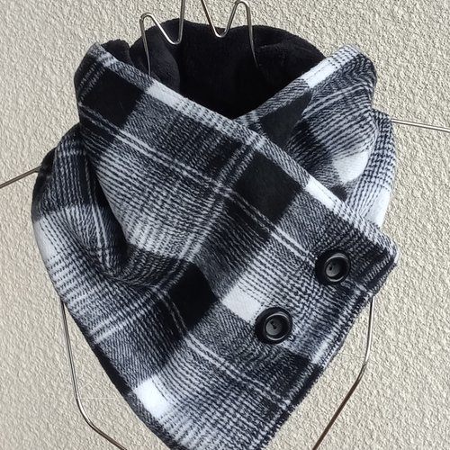 Écharpe col boutonnée lainage épais écossais noir et blanc doublée douillette noire
