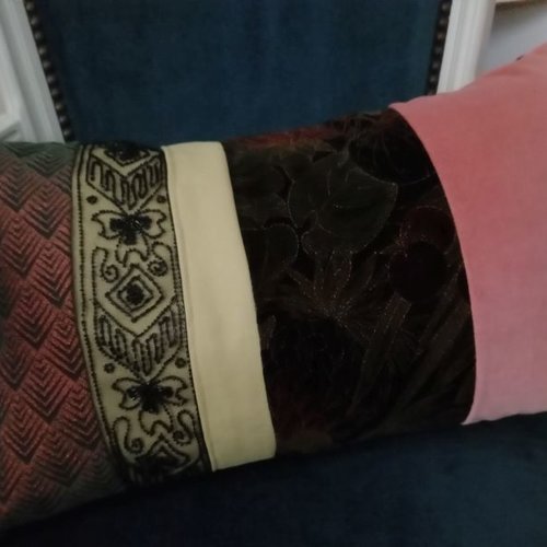 Housse de coussin long fait main précieuse harmonie 50x30
