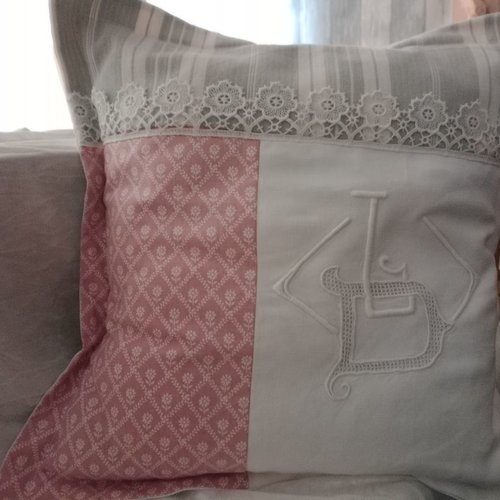 Housse de coussin tres beau monogramme "ld" toile a matelas