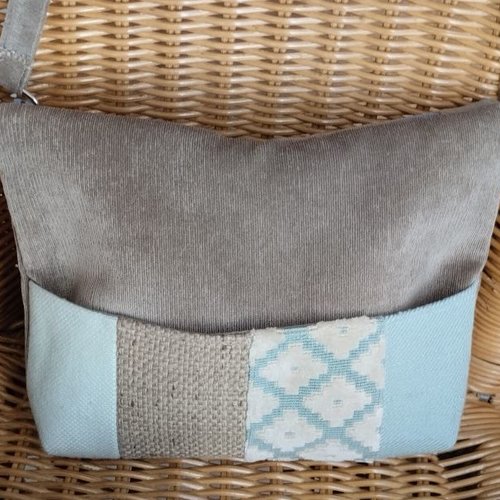 Sac bandoulière pochette  velours taupe vert pâle doublé