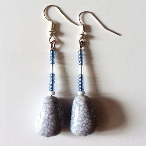 Boucles d'oreilles argentées,bleues, et gris-bleu
