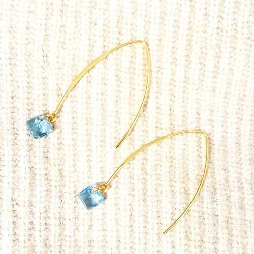 Boucles d'oreilles dorées cristal swarovski bleu