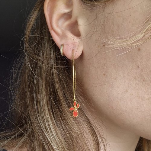 Boucles d'oreilles fleur rouge