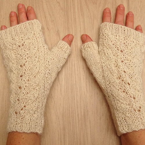 Mitaines femme blanches en laine alpaga.