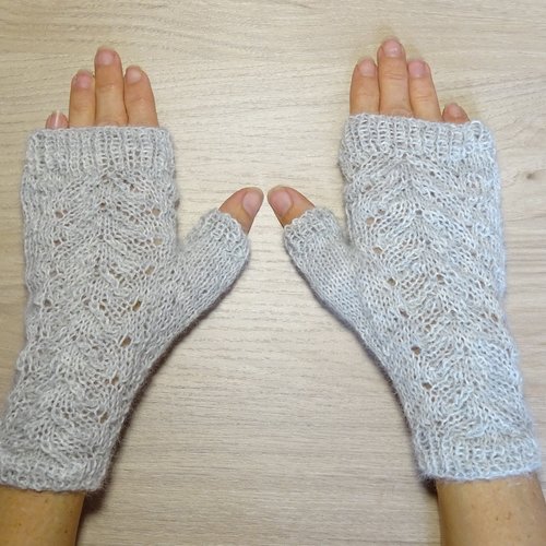 Mitaines en laine alpaga gris clair