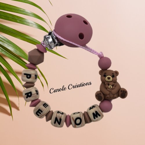 Attache tétine personnalisée avec personnalisation en lettres silicone beige marbré effets bois maman ours marron et rose blush
