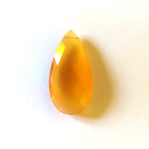 Pendentif calcédoine orange à facette en forme de goutte
