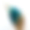 Pendentif agate blanche et bleu striée en forme de goutte