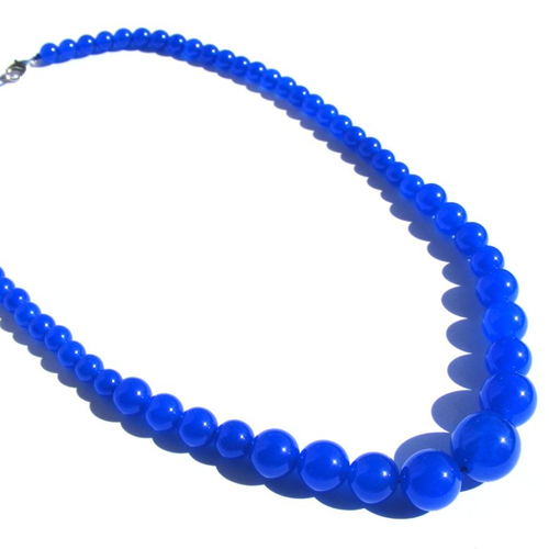 Collier perles pierres jades bleues