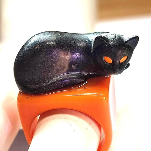 Bagues fantaisies "les biduleries" sur support en résine bagues animalières colorées chatons plusieurs créations disponibles