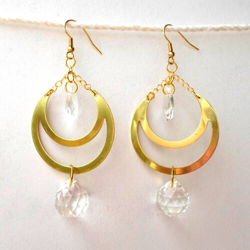 Boucles d'oreilles attrape soleil, suncatcher, croissant de lune laiton boules cristal 15 mm, attache dorée, bijoux arc en ciel, carolune