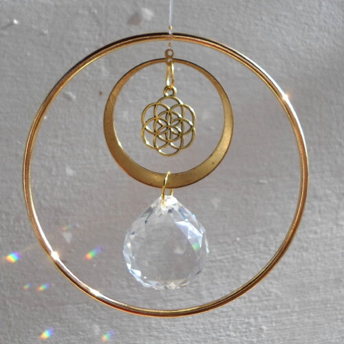Attrape soleil single circle 10 cm fleur de vie boule cristal 30 mm en laiton doré et transparent à suspendre pour illuminer votre maison