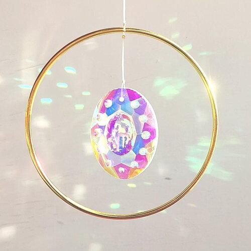 Feng shui attrape soleil suncatcher single circle 10 cm ovale cristal aurore boréale doré et transparent, à suspendre carolune