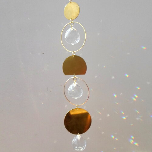 Attrape soleil multimoon 3 boules facettes 30 mm et grandes pièces de laiton  à suspendre pour illuminer votre maison d'arc en ciel carolune
