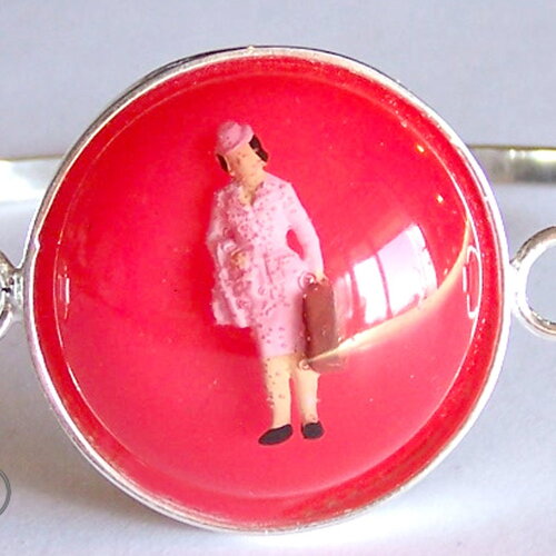 Bracelet boule lilliputiens "voyage en rose" sur un support jonc plaqué argent