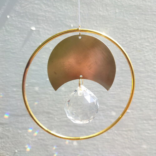 Attrape soleil eclipse boule cristal 30 mm, doré et transparent, à suspendre pour illuminer votre maison d'arc en ciel décoration