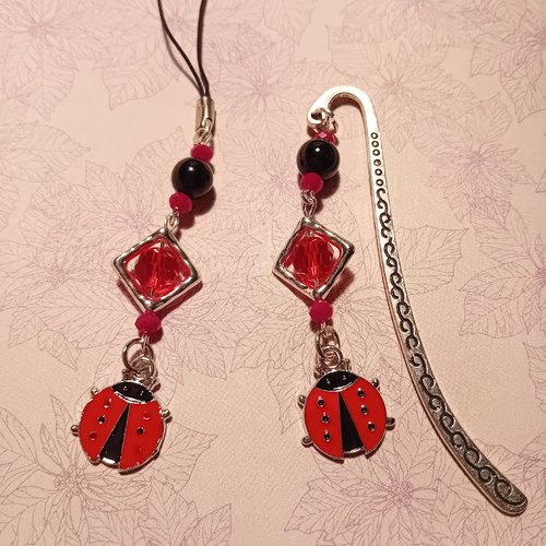 Duo marque-page & bijou de sac "coccinelle émaillée plate"