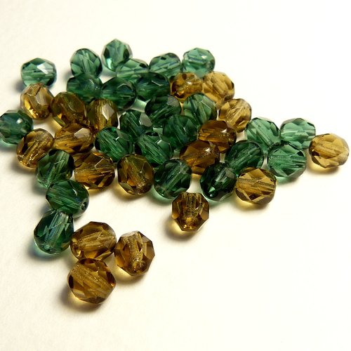30 FACETTES Cristal Bohême 6MM IRISE VERT
