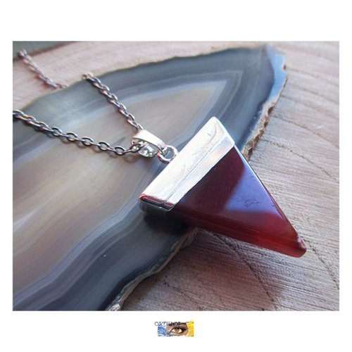 Chaîne "positivité-energie-mémoire" - pendentif "triangle" cornaline - collier lithothérapie, pierre naturelle, perles, cornaline