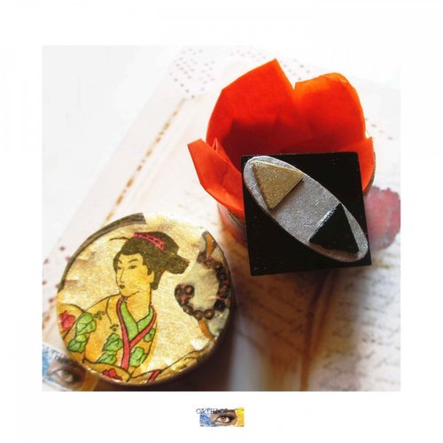 Boîte ronde carton peinte or papier japonais glacé, décoration geisha, emballage cadeau, boite cadeau, boite déco femme chinoise