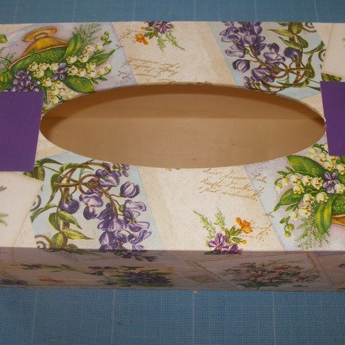 Boîte à mouchoirs aux motifs de fleurs#25 x 12,5 x 10 cm